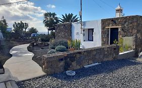 Apartamento Con Terraza Y Jardin